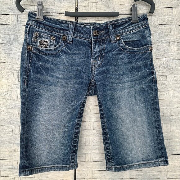 Miss Me Jean Short Bermuda Dark Wash Rhinestone Sequins Back Low Rise sz 25 - Picture 1 of 7